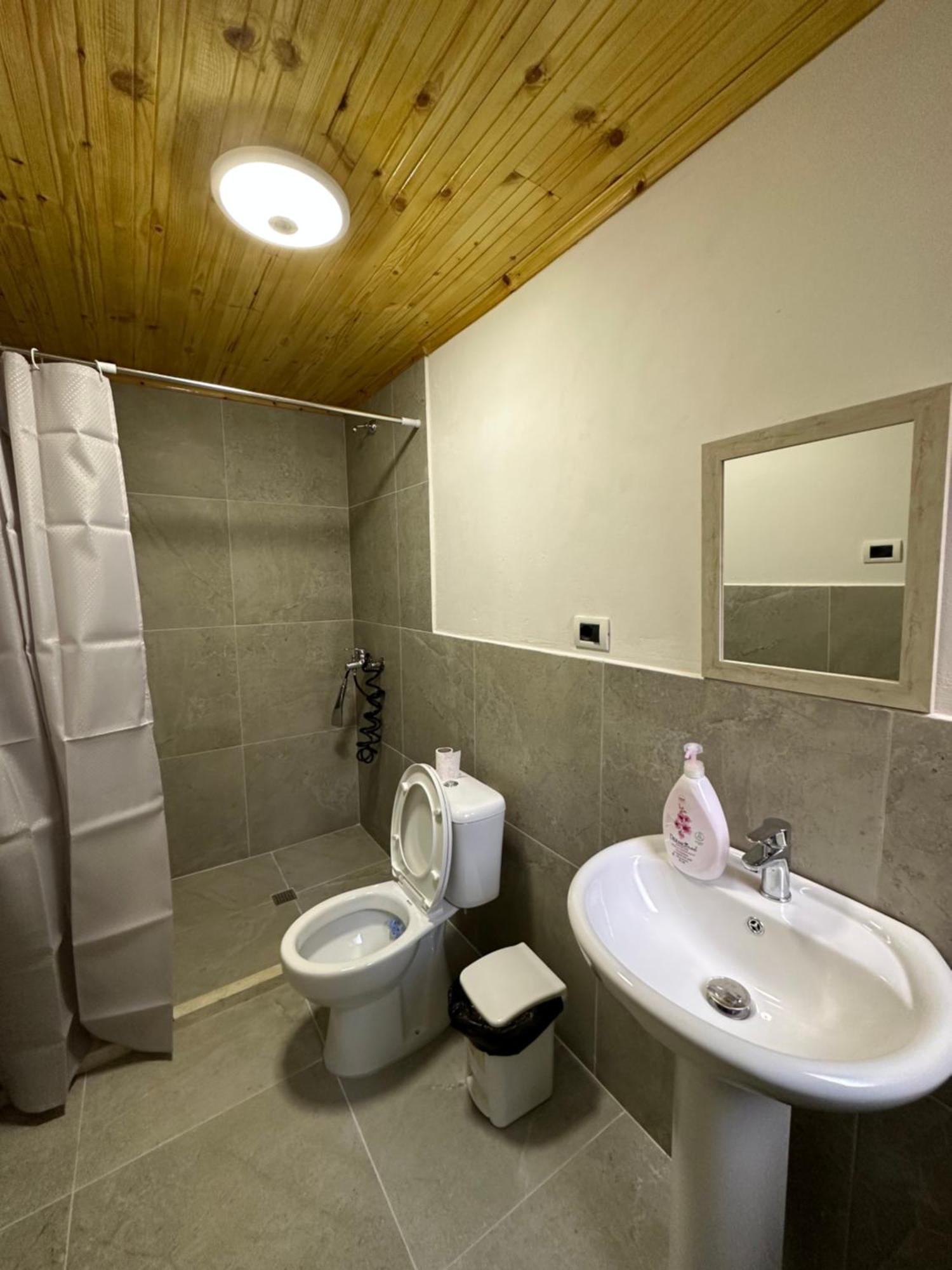 Hanna'S Hostel Berat Eksteriør bilde